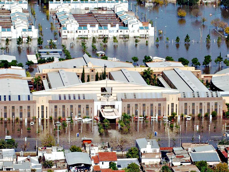Inundación 2003 en Santa Fe: 3 años para dos ex funcionarios de Reutemann –  Diario El Ciudadano y la Región