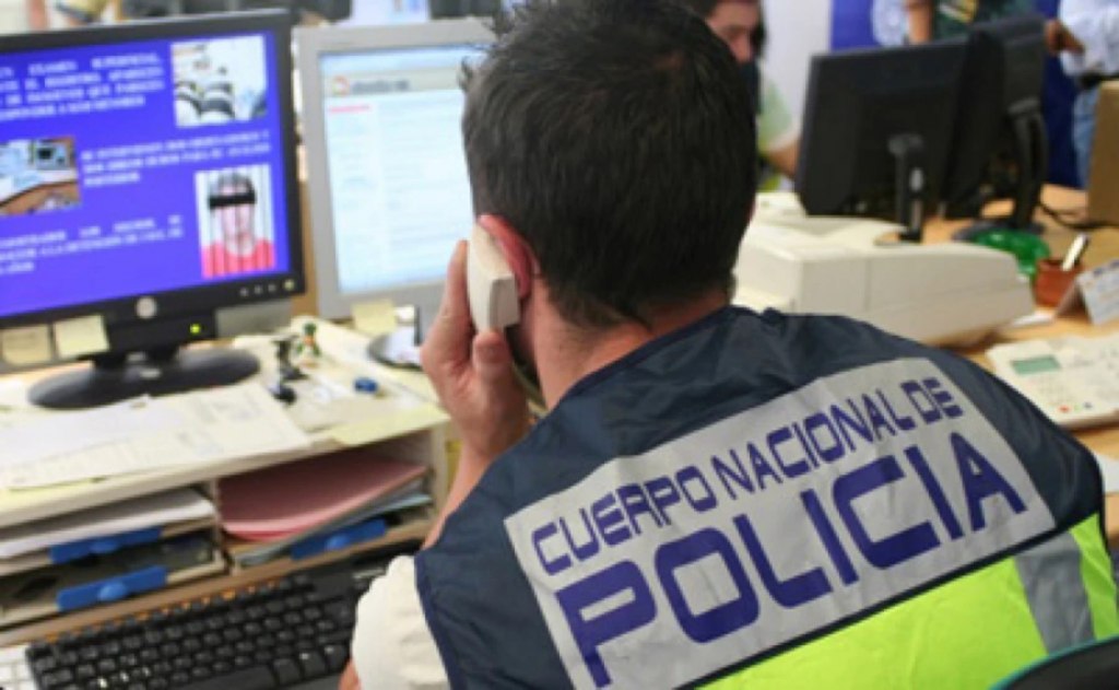 Policía España Tinder detenido