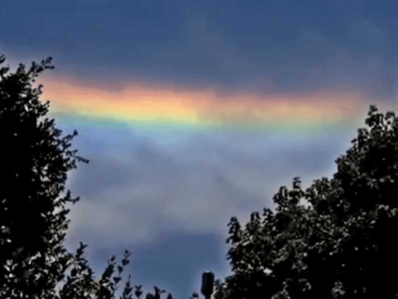Qué son las “nubes iridiscentes”, el fenómeno óptico que se vio en el