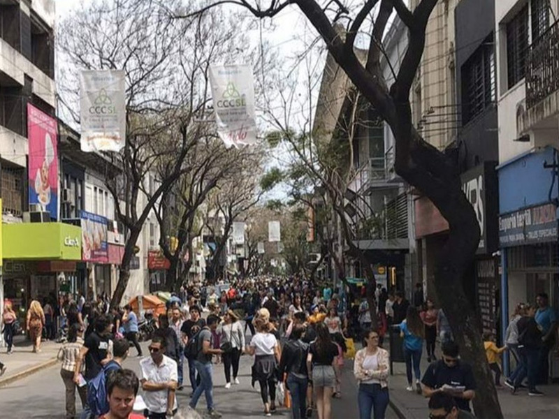 Este sábado llega la Gran Barata a calle San Luis será peatonal y
