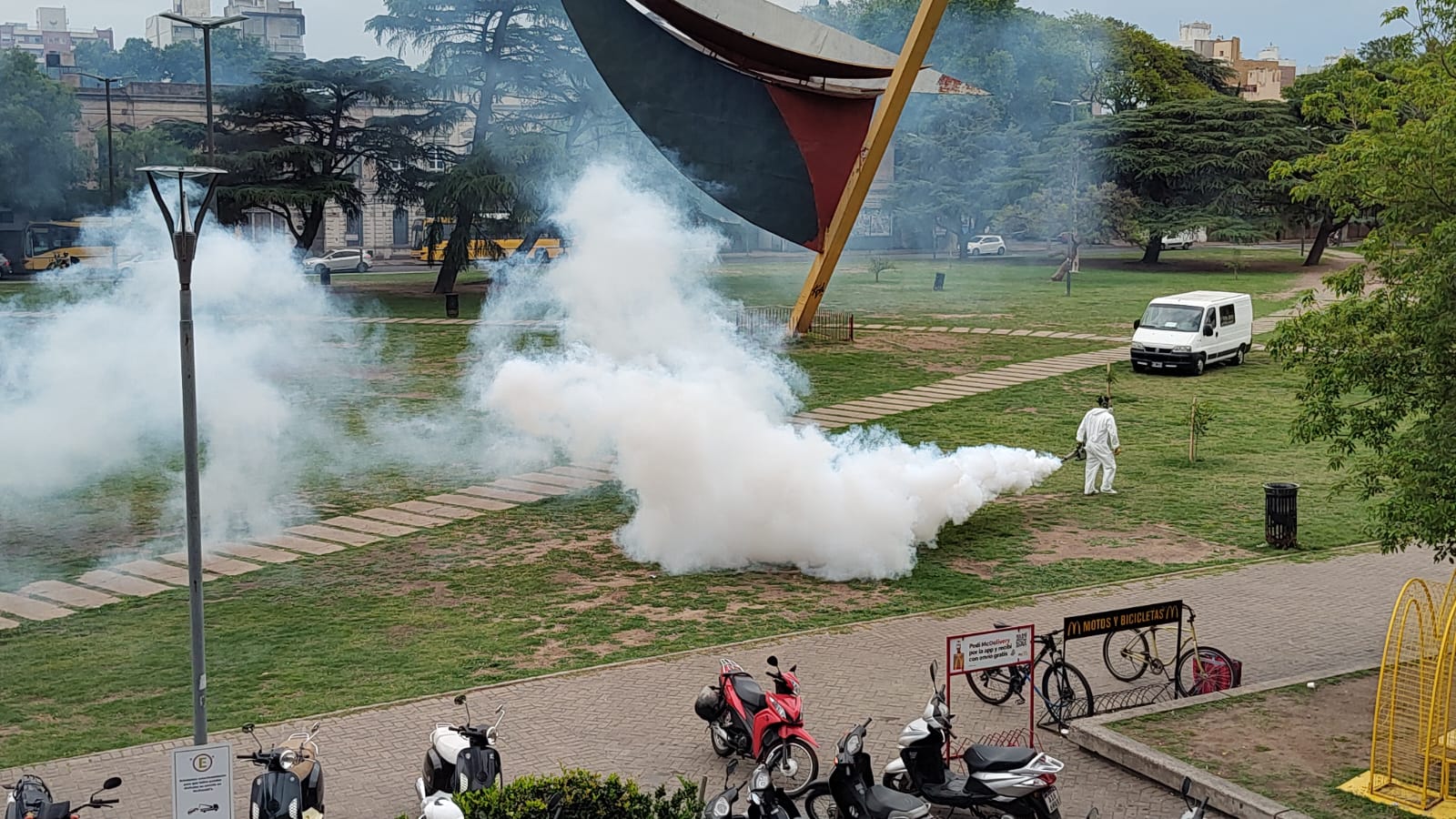 El Municipio refuerza operativos de fumigación y desmalezado en toda la ...