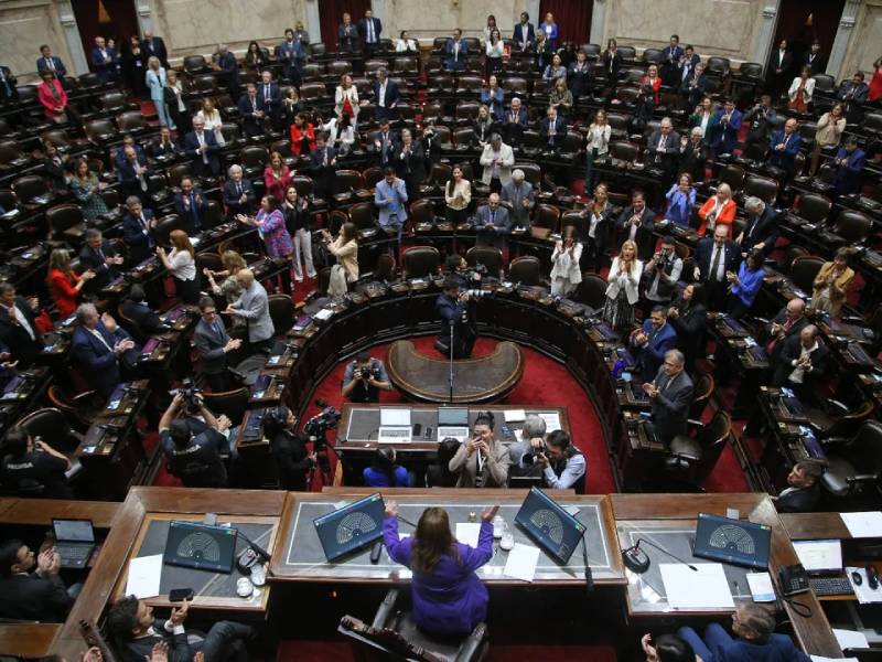 Cuál es el recorrido que la ley ómnibus de Milei deberá transitar en el ...