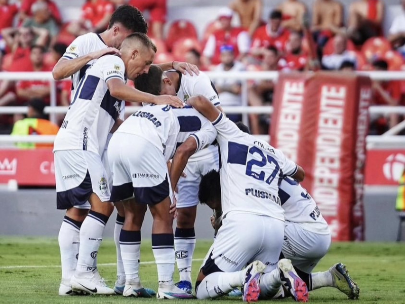 Gimnasia sorprendió a Independiente en Avellaneda y le quitó el invicto ...